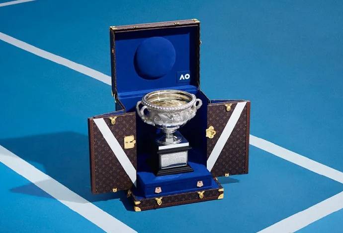 澳网:2024澳网赛程已过大半澳网，男女单打决赛阵容初现端倪！